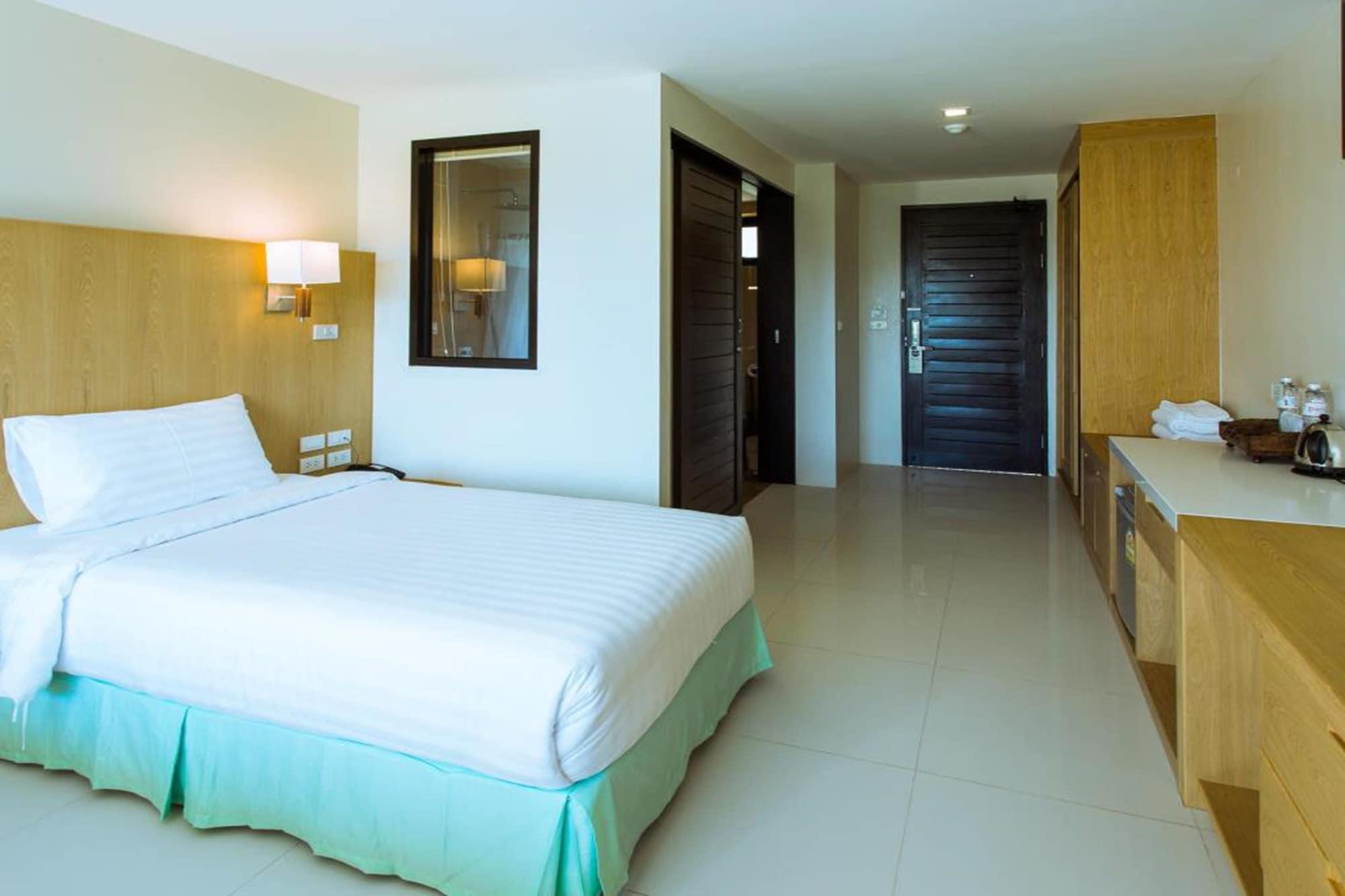 Hotel On Hilltop Kathu Bagian luar foto