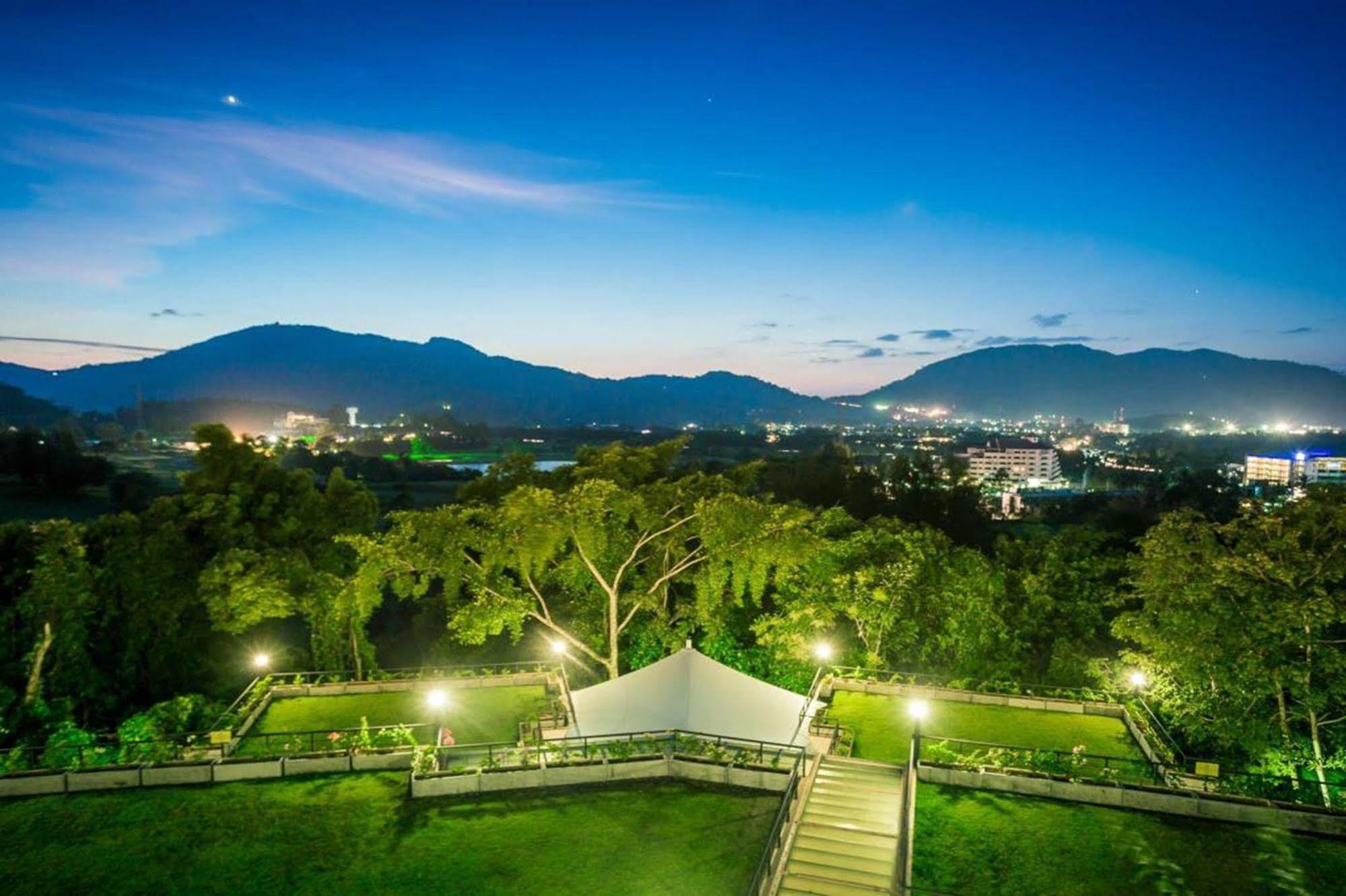 Hotel On Hilltop Kathu Bagian luar foto